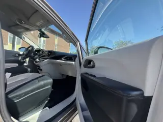 2017 Chrysler Pacifica LX