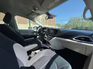 2017 Chrysler Pacifica LX