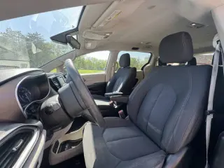 2017 Chrysler Pacifica LX