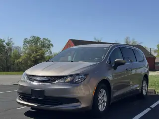 2017 Chrysler Pacifica LX