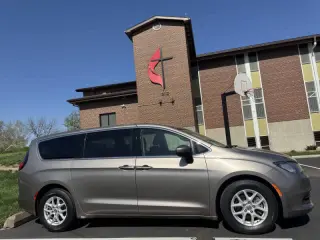 2017 Chrysler Pacifica LX