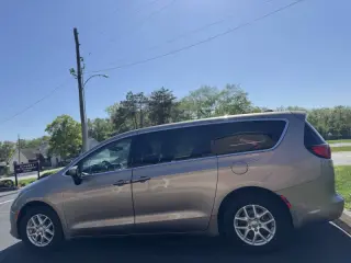 2017 Chrysler Pacifica LX