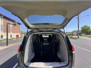2017 Chrysler Pacifica LX