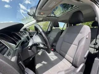 2016 Volkswagen Golf TSI S