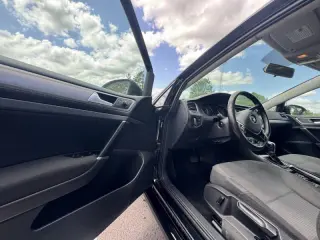 2016 Volkswagen Golf TSI S