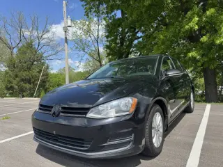 2016 Volkswagen Golf TSI S