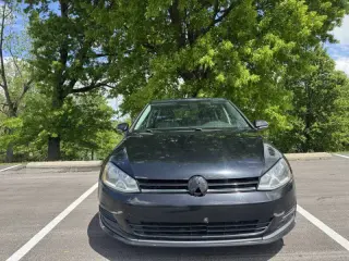 2016 Volkswagen Golf TSI S