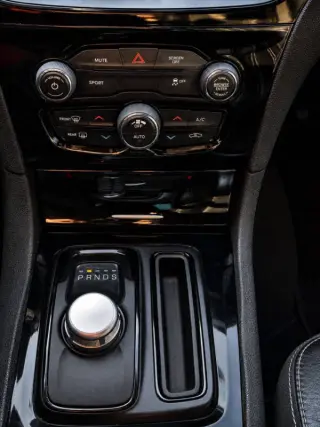 2018 Chrysler 300 S