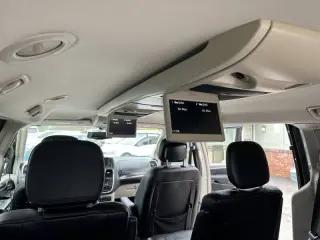2015 Chrysler Town and Country Touring-L