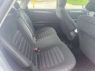 2018 Ford Fusion Hybrid SE