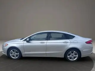 2018 Ford Fusion Hybrid SE
