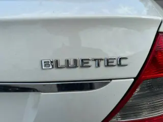 2009 Mercedes-Benz E-Class E 320 BlueTEC
