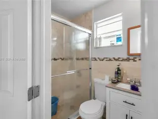 2900 SW 19th St, Miami, FL 331