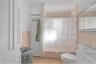 2900 SW 19th St, Miami, FL 331