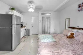 2900 SW 19th St, Miami, FL 331