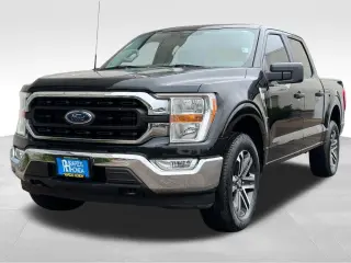 Ford F-150 2022 4x4 XL 4dr SuperCrew 5.5 ft. SB