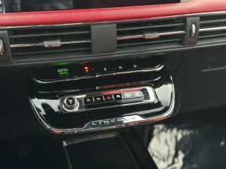 Lincoln Corsair 2024 AWD Reserve 4dr SUV