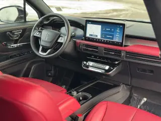 Lincoln Corsair 2024 AWD Reserve 4dr SUV