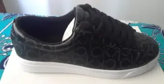 Tenis