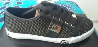 Tenis