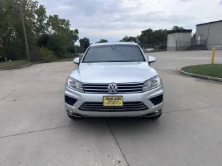 2017 Volkswagen Touareg V6 Wolfsburg