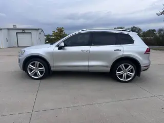 2017 Volkswagen Touareg V6 Wolfsburg