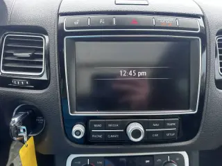 2017 Volkswagen Touareg V6 Wolfsburg