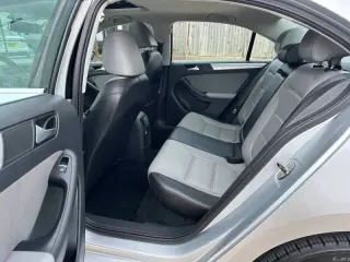 2014 Volkswagen Jetta Hybrid SEL