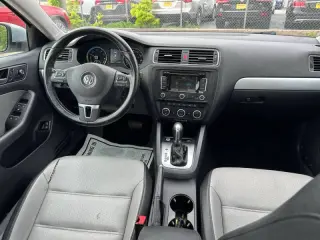 2014 Volkswagen Jetta Hybrid SEL