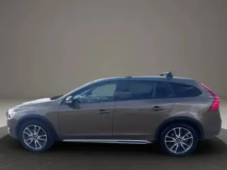 2016 Volvo V60 Cross Country T5