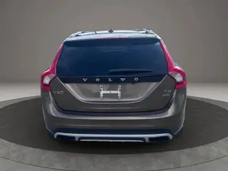 2016 Volvo V60 Cross Country T5