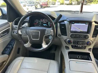 2017 GMC Yukon XL Denali