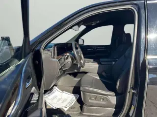2022 Cadillac Escalade ESV Luxury