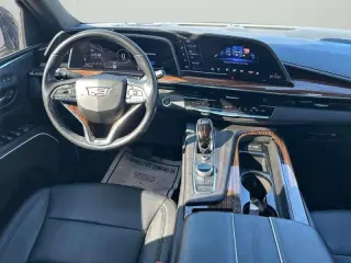 2022 Cadillac Escalade ESV Luxury