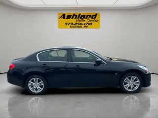 2015 Infiniti Q40