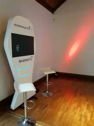 ALQUILER SILLAS MESAS BAR