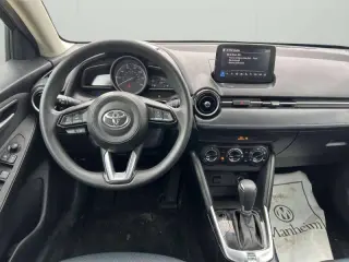 2019 Toyota Yaris LE