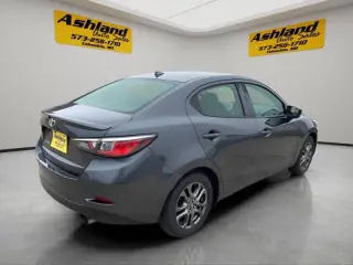 2019 Toyota Yaris LE