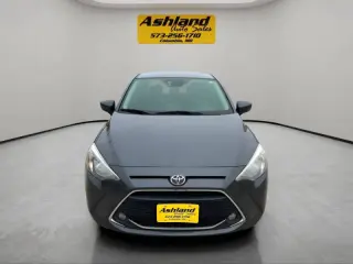 2019 Toyota Yaris LE
