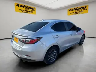 2019 Toyota Yaris LE
