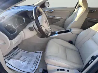 2016 Volvo V60 T5 Drive-E Premier