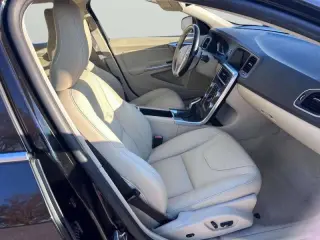 2016 Volvo V60 T5 Drive-E Premier