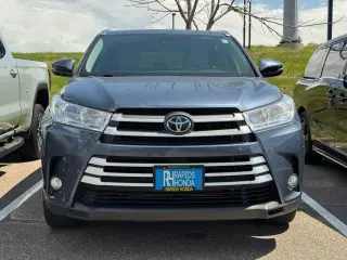 Toyota Highlander 2018 AWD XLE 4dr SUV