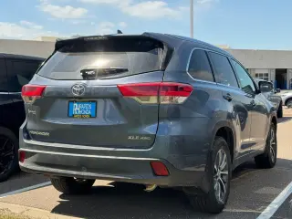Toyota Highlander 2018 AWD XLE 4dr SUV
