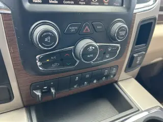 Ram 1500 2014 4x2 Laramie 4dr Crew Cab 5.5 ft. SB Pickup