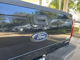 Ford F-350 Super Duty 2015 4x4 Lariat 4dr SuperCab 6.8 ft. SB SRW Pickup