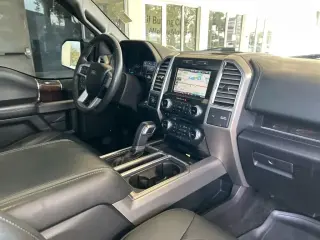 Ford F-150 2015 4x4 Platinum 4dr SuperCrew 5.5 ft. SB