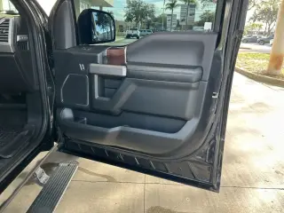 Ford F-150 2015 4x4 Platinum 4dr SuperCrew 5.5 ft. SB