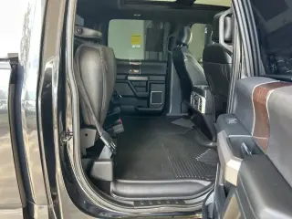 Ford F-150 2015 4x4 Platinum 4dr SuperCrew 5.5 ft. SB