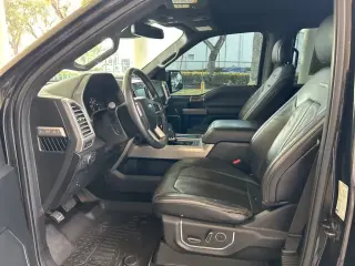 Ford F-150 2015 4x4 Platinum 4dr SuperCrew 5.5 ft. SB